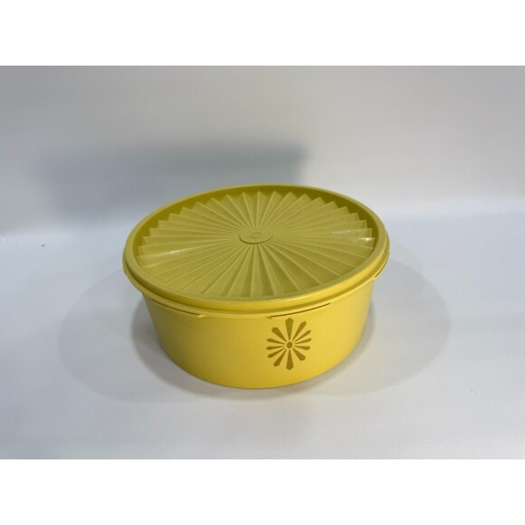 Vintage Yellow Tupperware Servalier Storage Canister 1204-14 W/Lid - Picture 2 of 7